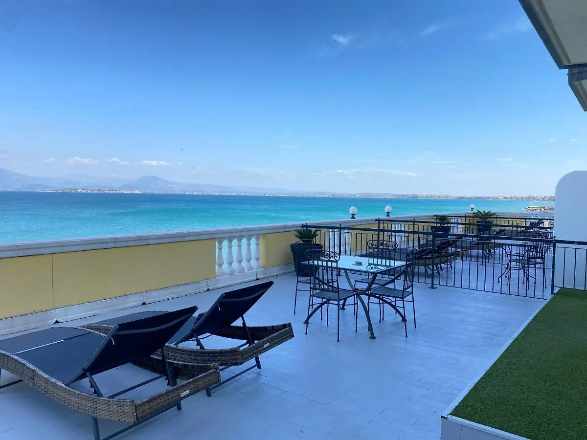 Hotel Estee Desenzano del Garda