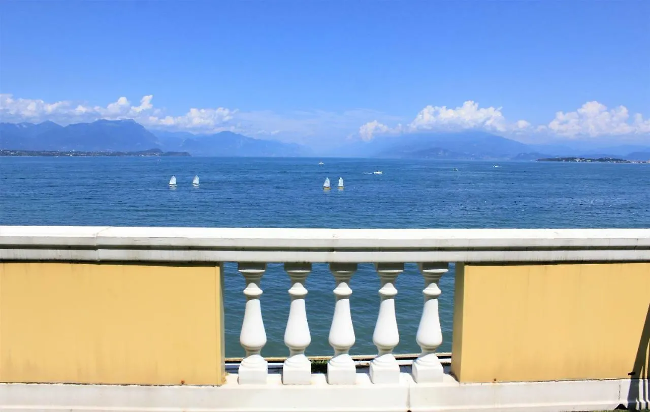 Hotel Estee Desenzano del Garda