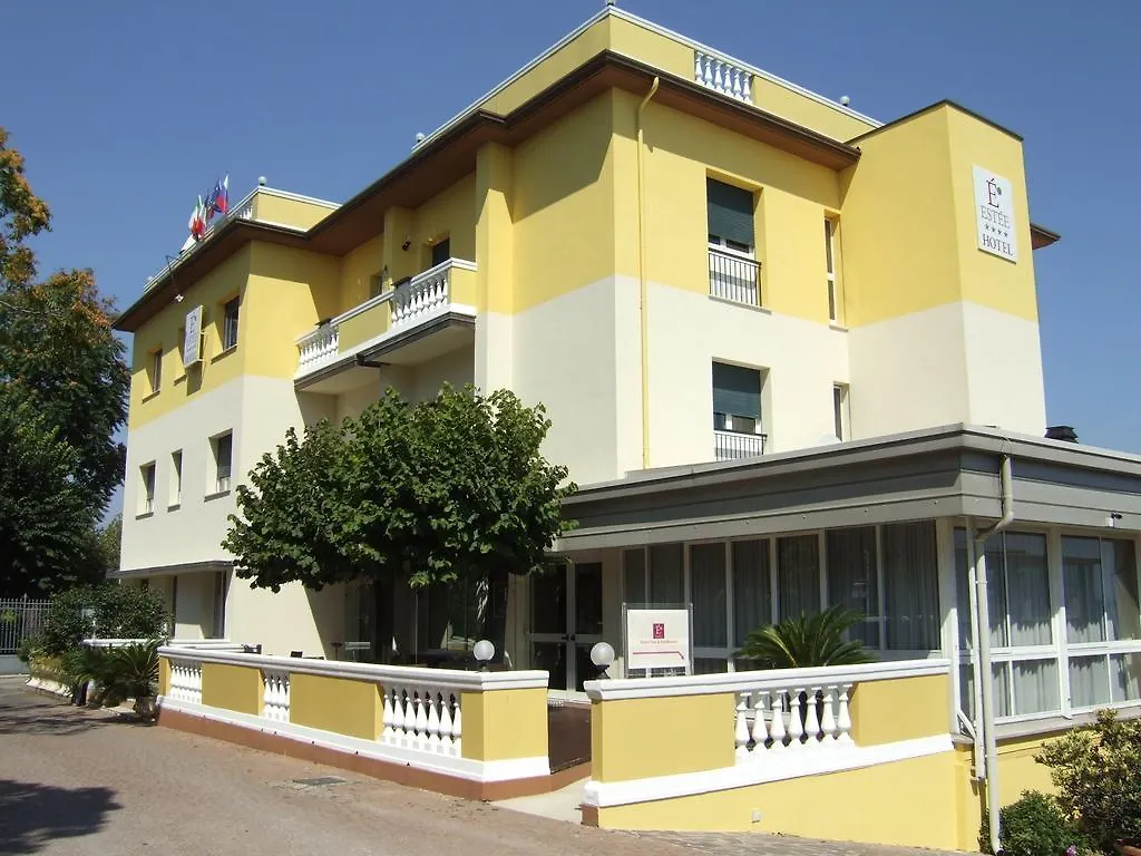 Hotel Estée Desenzano del Garda Italia