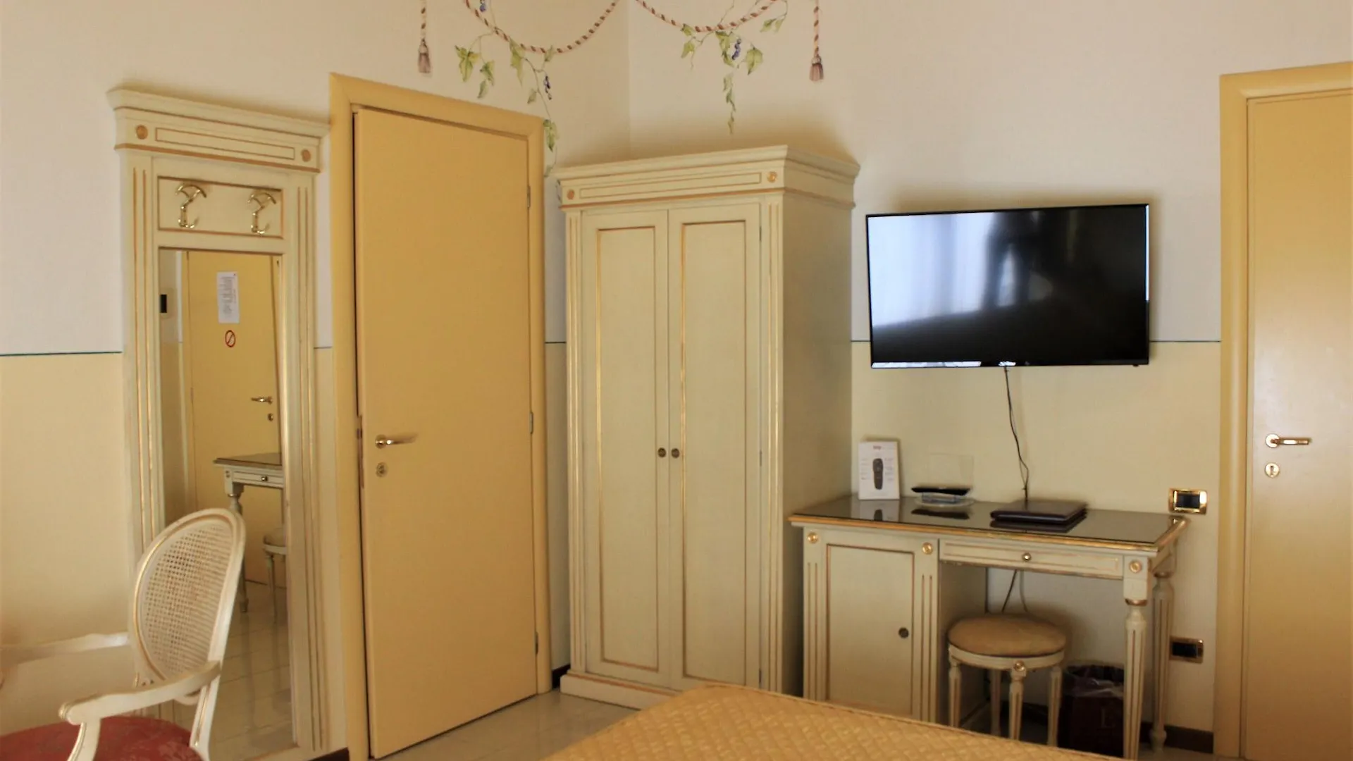 Hotel Estee Desenzano del Garda