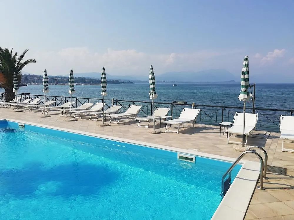Hotel Estee Desenzano del Garda