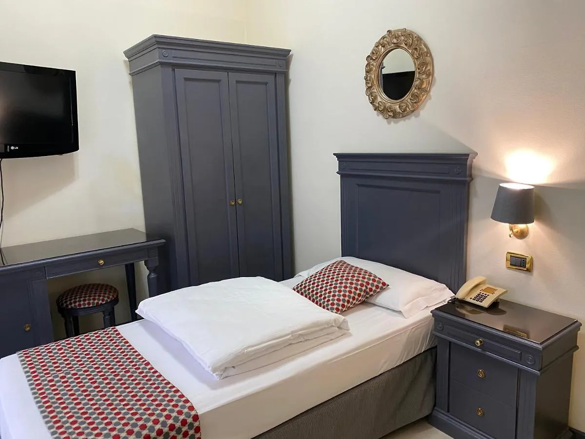 Hotel Estee Desenzano del Garda