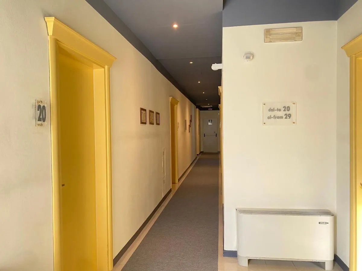 Hotel Estee Desenzano del Garda