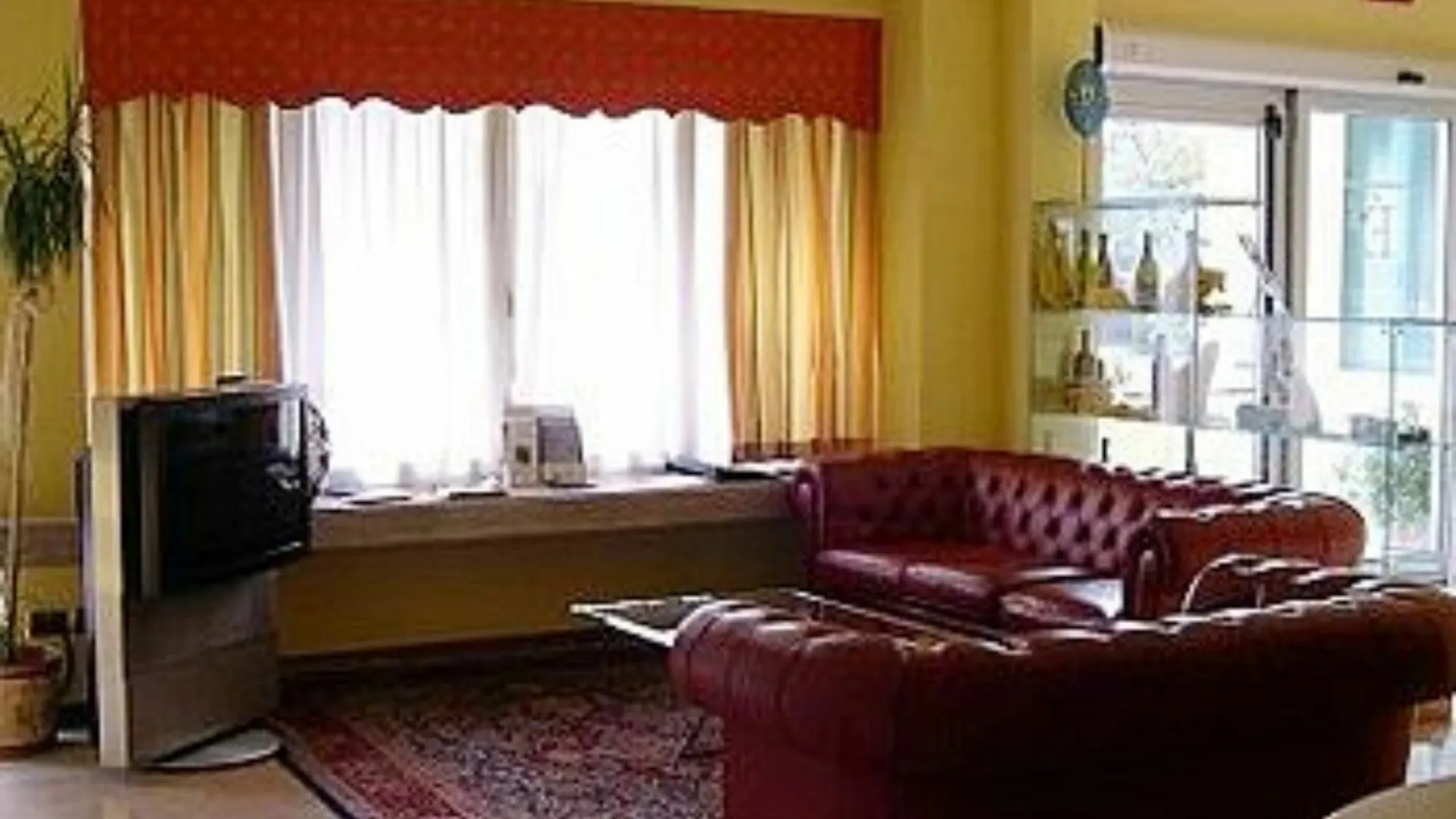 Hotel Estee Desenzano del Garda