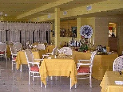 Hotel Estee Дезенцано-дель-Гарда